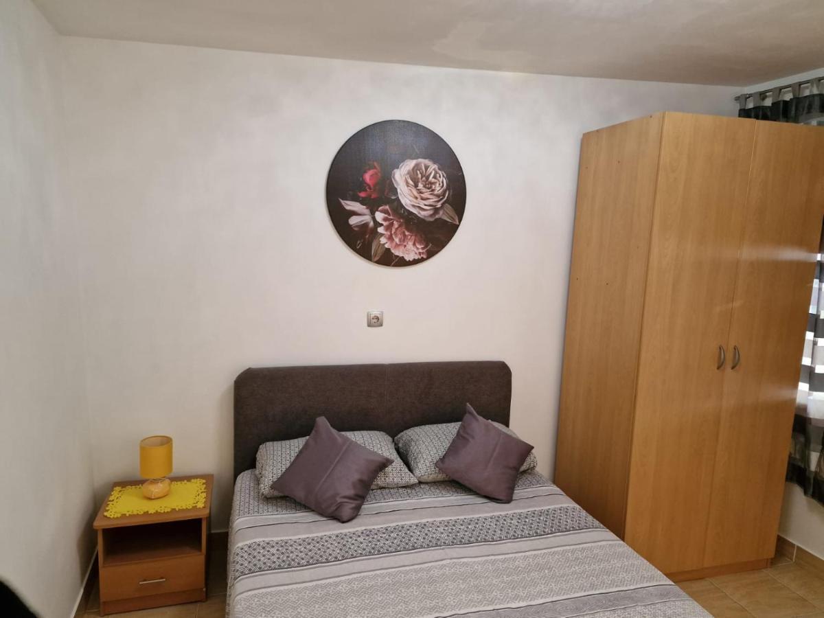 Apartment Ana Lozica With Terrace ดูบรอฟนิก ภายนอก รูปภาพ