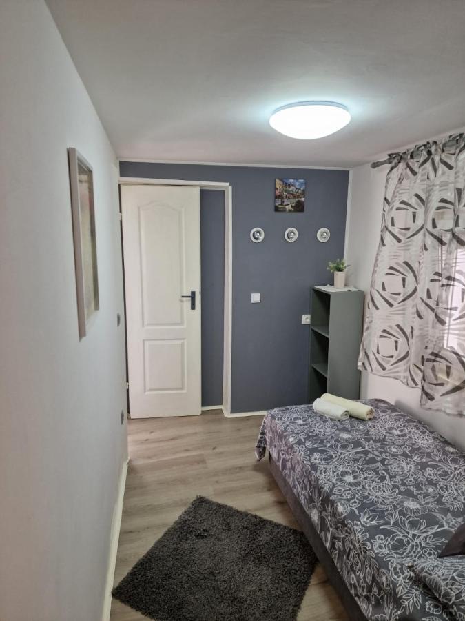 Apartment Ana Lozica With Terrace ดูบรอฟนิก ภายนอก รูปภาพ