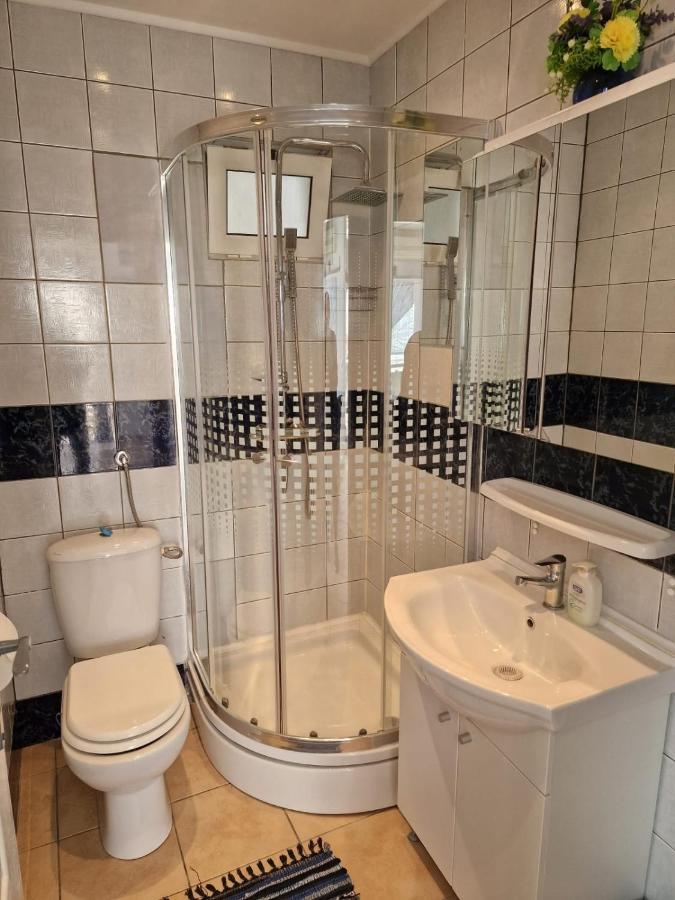 Apartment Ana Lozica With Terrace ดูบรอฟนิก ภายนอก รูปภาพ